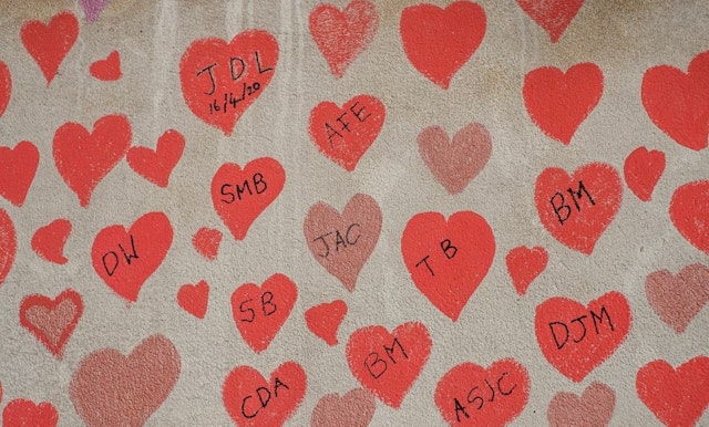 Wall of hearts 1200x768