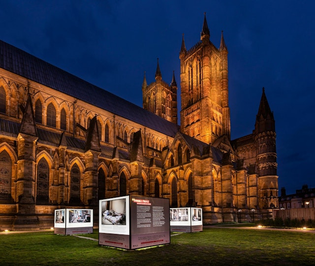 Lincoln lit squarish
